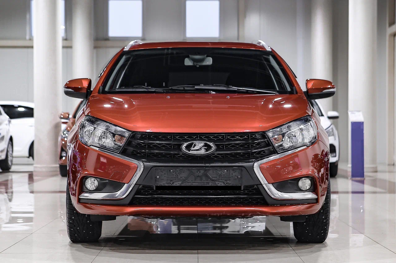 Купить Vesta с пробегом