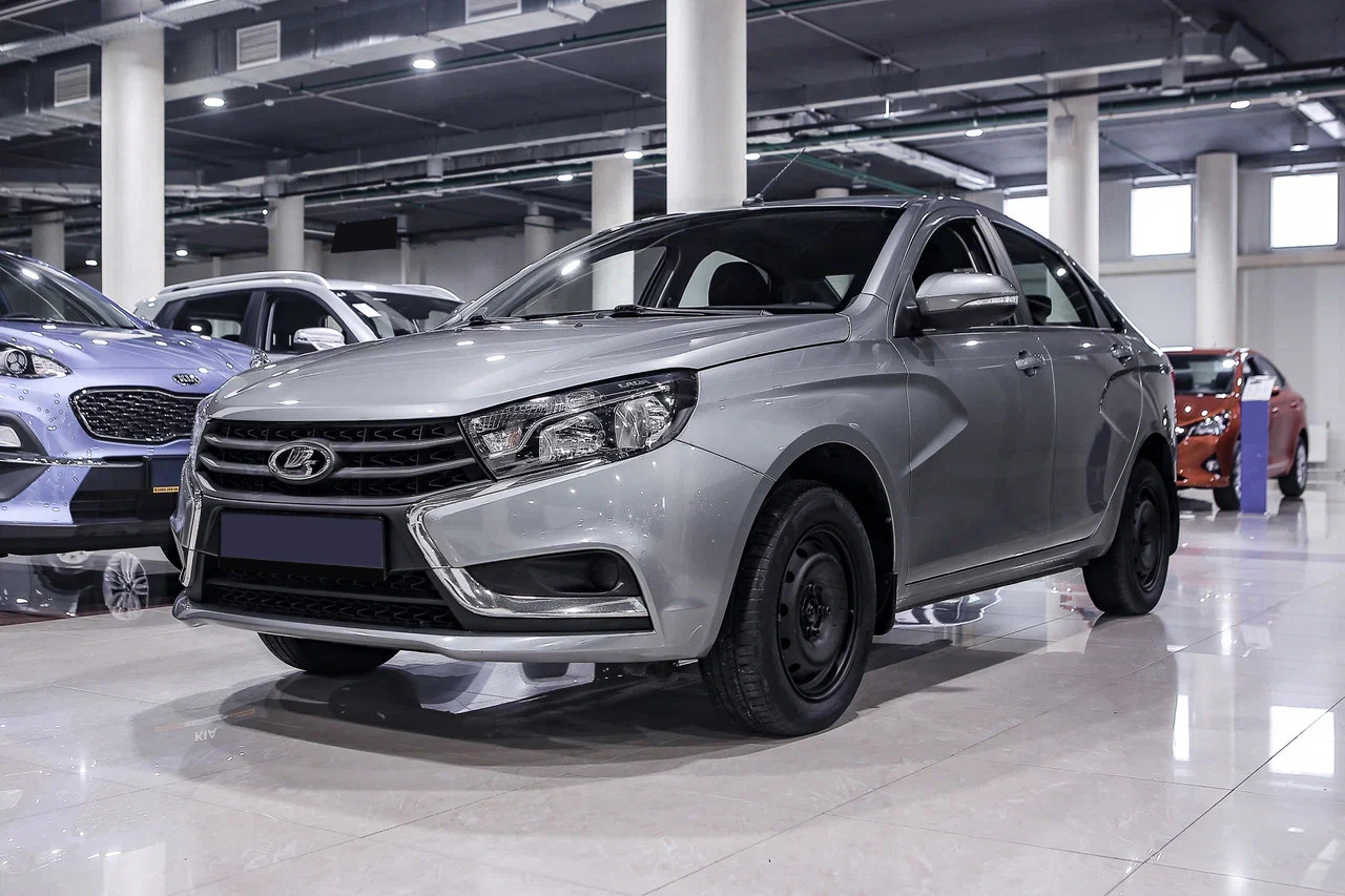 Купить Vesta с пробегом