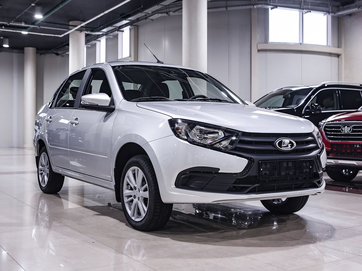 Купить Granta с пробегом