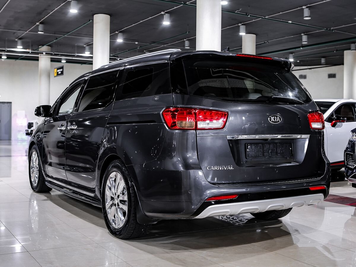 Купить Carnival с пробегом