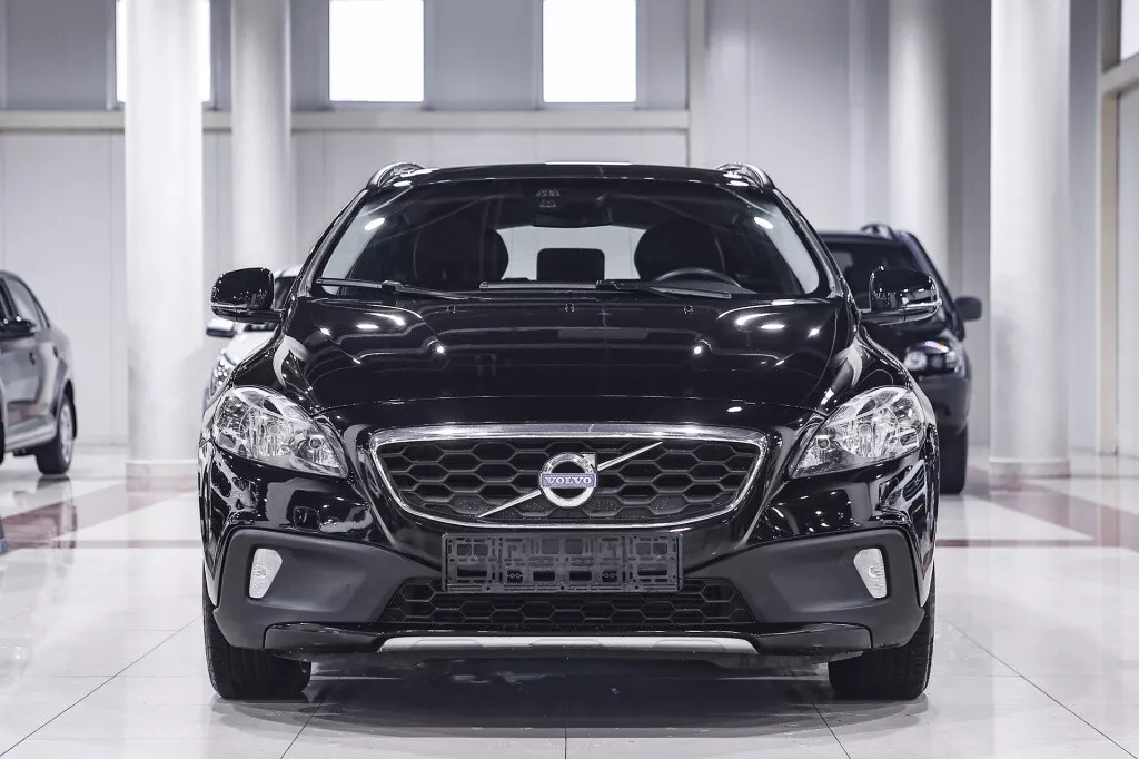Купить V40 Cross Country с пробегом
